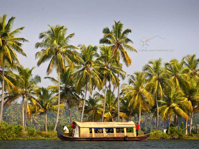 Kumarkonam house boat cruise kerala backwaters